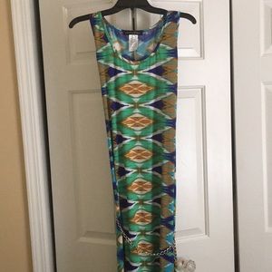 aDressing woman maxi sundress